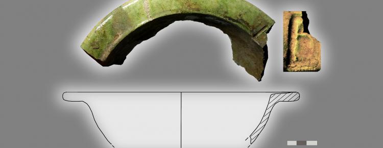 Фрагмент полив’яної миски з клеймом (шурф № 8)