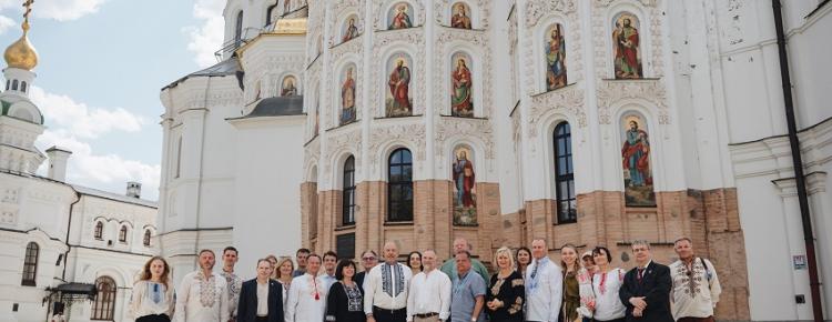 Делегація Світового Конґресу Українців завітала до Києво-Печерської лаври з нагоди Дня Незалежності України. зображення 1