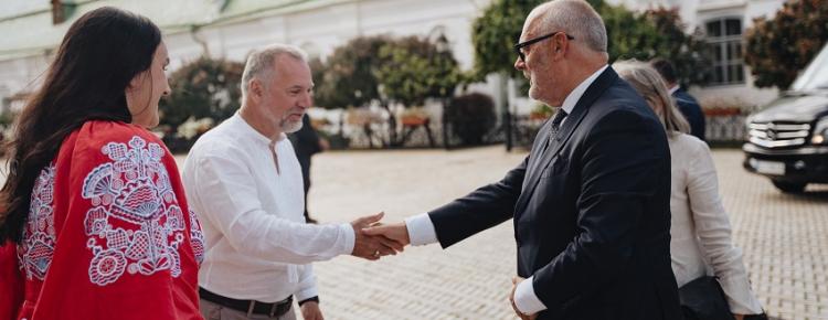 Президент Естонської Республіки Алар Каріс відвідав Національний заповідник «Києво-Печерська лавра» зображення 2