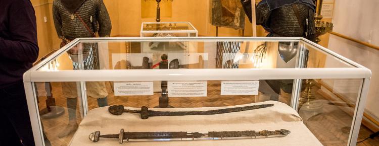 У Заповіднику відбулося вручення відзнак Мінкультури правоохоронцям, які викрили зловмисників, причетних до справи «Меча вікінга» зображення 16