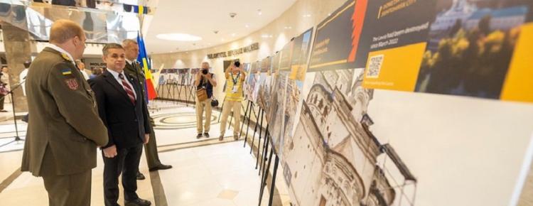 Фотовиставка «…Але будуть відроджені у славі і силі» зображення 4