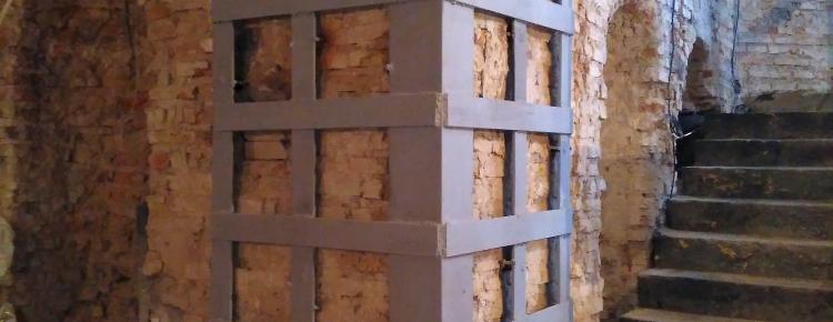 Підсилення стін металевимикутиками 200×200 мм