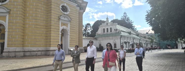 Делегація Гельсінської комісії Конгресу США відвідала Києво-Печерську лавру image 1